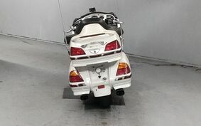 HONDA GL 1800 GOLD WING 2002 SC47