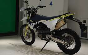 HUSQVARNA 701ED 2023