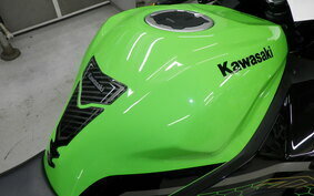 KAWASAKI ZX-25R ZX250E