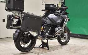 BMW R1250GS ADVENTURE 2022 0M11