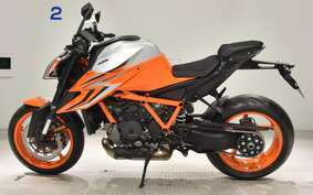 KTM 1290 SUPER DUKE R 2023 V3940