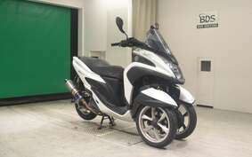 YAMAHA TRICITY 125 SE82J