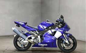 YAMAHA YZF-R1 2000 RN04