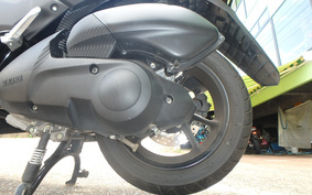 YAMAHA N-MAX SE06J