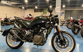 HUSQVARNA Svartpilen 401 2019