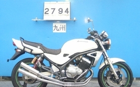 KAWASAKI BALIUS 250 Gen.2 2002 ZR250B