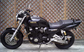 YAMAHA XJR1200 1996 4KG