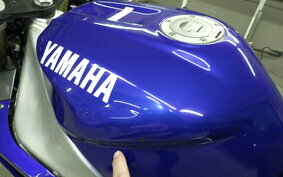 YAMAHA YZF-R1 2001 RN04