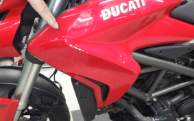 DUCATI HYPERSTRADA 820 2014