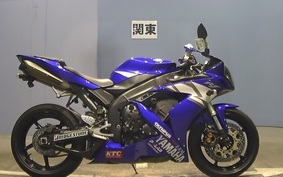 YAMAHA YZF-R1 2004 RN12