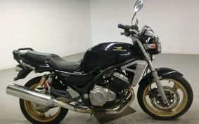 KAWASAKI BALIUS 250 Gen.2 2002 ZR250B