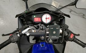 YAMAHA YZF-R125 RE06