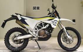 HUSQVARNA 701ED 2018 UEV4