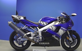 YAMAHA YZF-R1 2006 RN05