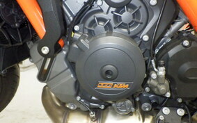 KTM 1290 SUPER DUKE R 2020 V3904