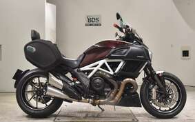 DUCATI DIAVEL Carbon 2015