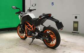 KTM 390 DUKE 2015 JGJ 4