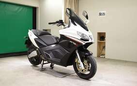 APRILIA SRV850 2013 M551