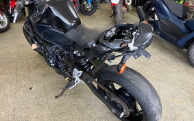 SUZUKI GSR750 2013 GR7NA