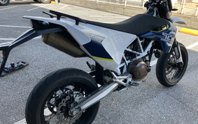 HUSQVARNA 701 SUPERMOTO 2016