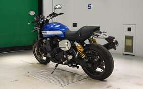 YAMAHA XJR1300 C 2015 RP19