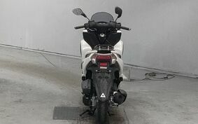 YAMAHA TRICITY 125 SE82J