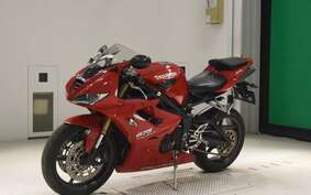 TRIUMPH DAYTONA 675 2011