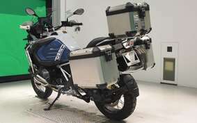 BMW R1250GS ADVENTURE 2022 0M11