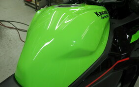 KAWASAKI ZX-25R ZX250E