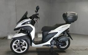 YAMAHA TRICITY 125 SE82J