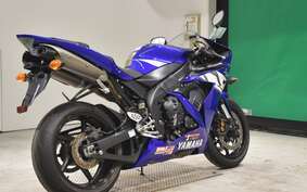 YAMAHA YZF-R1 2005 RN13