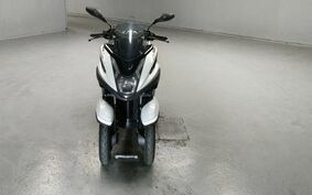 YAMAHA TRICITY 125 SE82J