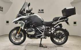 BMW R1250GS 2021 0M01