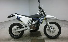 HUSQVARNA  701エンデューロ 2016 UET4