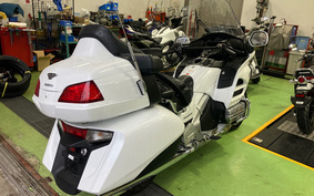 HONDA GL 1800 GOLD WING 2015 SC68