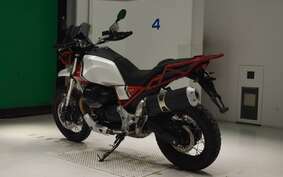 MOTO GUZZI V85 TT 2022