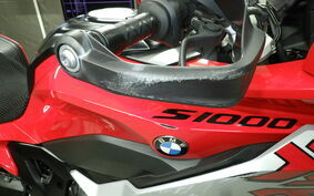 BMW S1000XR 2020