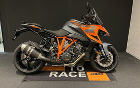 KTM 1290 SUPER DUKE GT 2024 V6940