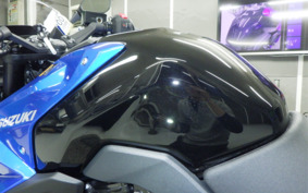 SUZUKI GSX-8R 2024 EM1AA