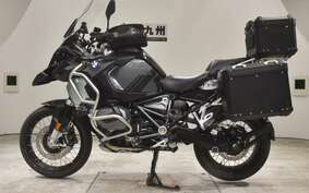 BMW R1250GS ADVENTURE 2022 0M11