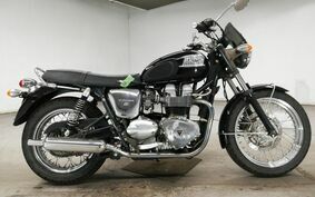 TRIUMPH BONNEVILLE 2005 J900TM