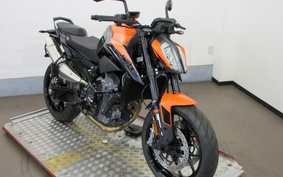 KTM 890 DUKE 2022 TU940