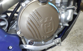 HUSQVARNA FC250