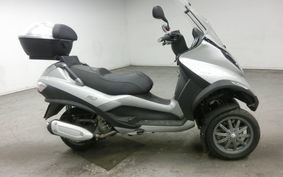 PIAGGIO MP3 250 RL M472