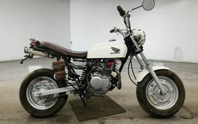 HONDA APE 100 HC07