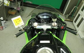 KAWASAKI ZX 10 NINJA R 2011