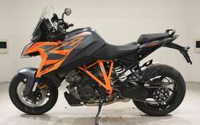 KTM 1290 SUPER DUKE GT 2024