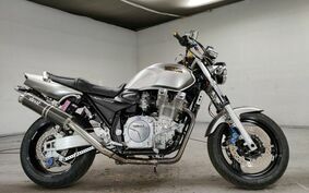 YAMAHA XJR1300 2002 RP03J