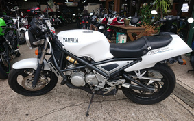 YAMAHA R1-Z 3XC