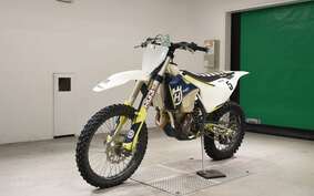 HUSQVARNA FE250